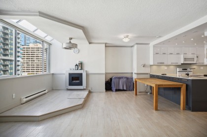 Photo 18 at 702 - 1270 Robson Street, West End VW, Vancouver West
