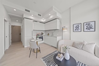 Photo 10 at 904 - 8415 Granville Street, S.W. Marine, Vancouver West