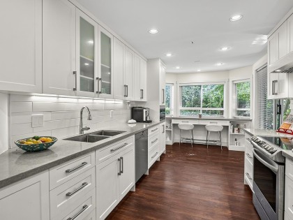 Photo 11 at 109 - 1283 Parkgate Avenue, Northlands, North Vancouver