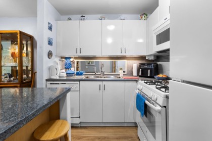 Photo 13 at 205 - 175 W 1st Street, Lower Lonsdale, North Vancouver