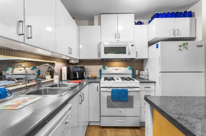 Photo 12 at 205 - 175 W 1st Street, Lower Lonsdale, North Vancouver