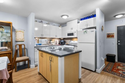 Photo 11 at 205 - 175 W 1st Street, Lower Lonsdale, North Vancouver