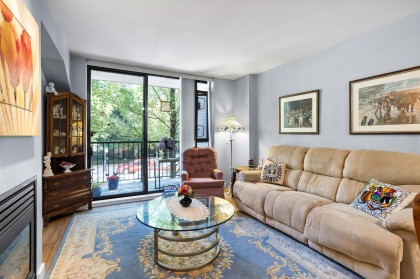 Photo 4 at 205 - 175 W 1st Street, Lower Lonsdale, North Vancouver