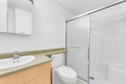 Photo 18 at 103 - 108 W Esplanade, Lower Lonsdale, North Vancouver