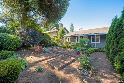 Photo 6 at 1043 Belvedere Drive, Canyon Heights NV, North Vancouver