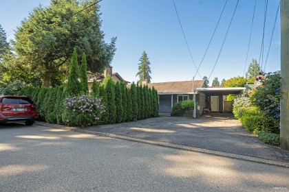 Photo 10 at 1043 Belvedere Drive, Canyon Heights NV, North Vancouver
