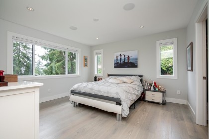 Photo 17 at 4365 Mountain Highway, Lynn Valley, North Vancouver
