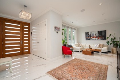 Photo 3 at 4365 Mountain Highway, Lynn Valley, North Vancouver