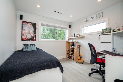 Photo 21 at 4365 Mountain Highway, Lynn Valley, North Vancouver