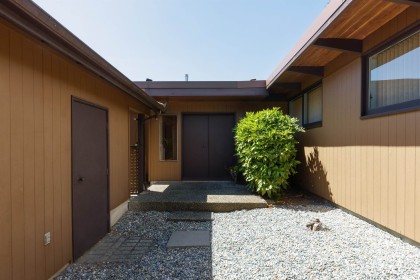 Photo 2 at 4568 Marineview Crescent, Canyon Heights NV, North Vancouver