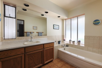 Photo 26 at 4568 Marineview Crescent, Canyon Heights NV, North Vancouver