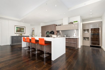 Photo 9 at 202 - 181 Athletes Way, False Creek, Vancouver West