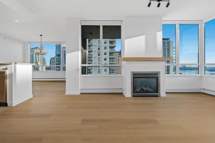Photo 7 at 801 - 120 W 16th Street, Central Lonsdale, North Vancouver