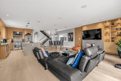 Photo 6 at 1033 Prospect Avenue, Canyon Heights NV, North Vancouver