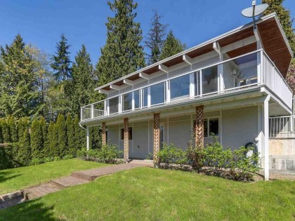 Photo 1 at 1720 Queens Avenue, Queens, West Vancouver