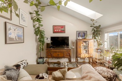 Photo 3 at 612 E 4th Street, Queensbury, North Vancouver
