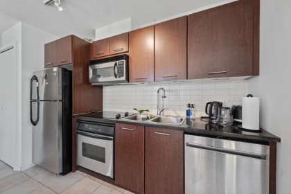 Photo 5 at 808 - 1199 Seymour Street, Downtown VW, Vancouver West