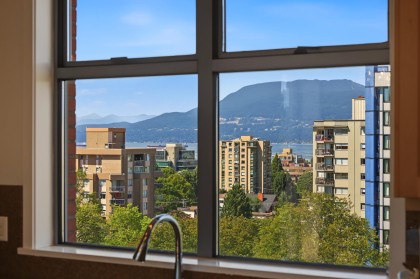 Photo 12 at 1201 - 2965 Fir Street, Fairview VW, Vancouver West