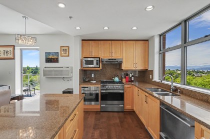 Photo 15 at 1201 - 2965 Fir Street, Fairview VW, Vancouver West