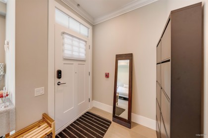 Photo 3 at 7519 Yukon Street, Marpole, Vancouver West