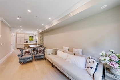 Photo 5 at 7519 Yukon Street, Marpole, Vancouver West