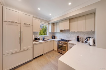 Photo 8 at 7519 Yukon Street, Marpole, Vancouver West