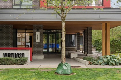 Photo 2 at 418 - 3581 Ross Drive, University VW, Vancouver West