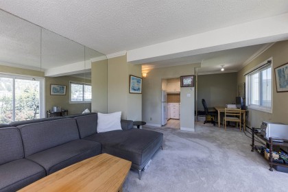 Photo 11 at 705 - 2187 Bellevue Avenue, Dundarave, West Vancouver