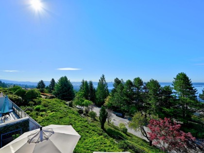 Photo 15 at 33 - 2236 Folkestone Way, Panorama Village, West Vancouver