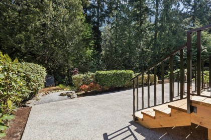 Photo 37 at 8570 Ansell Place, Howe Sound, West Vancouver