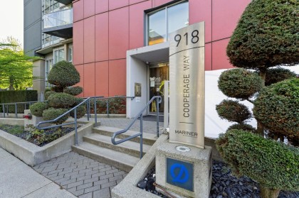 Photo 2 at 2106 - 918 Cooperage Way, Yaletown, Vancouver West