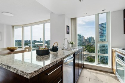 Photo 16 at 2106 - 918 Cooperage Way, Yaletown, Vancouver West