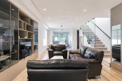 Photo 2 at 3586 W 42nd Avenue, Southlands, Vancouver West