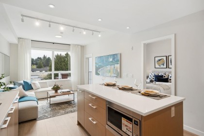 Photo 5 at 515 - 110 E 17th Street, Central Lonsdale, North Vancouver