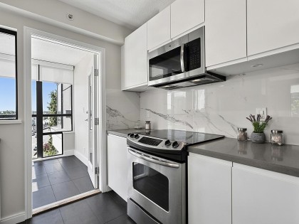 Photo 9 at 601 - 1003 Pacific Street, West End VW, Vancouver West