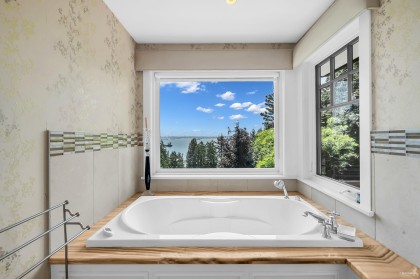 Photo 15 at 4668 Clovelly Walk, Caulfeild, West Vancouver