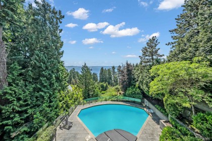 Photo 4 at 4668 Clovelly Walk, Caulfeild, West Vancouver