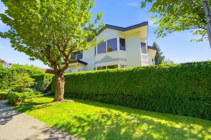 Photo 3 at 305 E 17th Street, Central Lonsdale, North Vancouver
