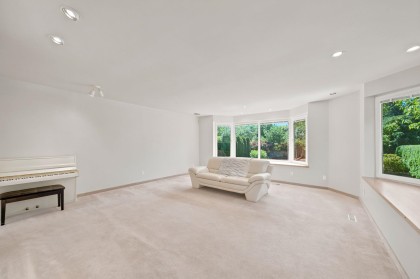 Photo 10 at 305 E 17th Street, Central Lonsdale, North Vancouver