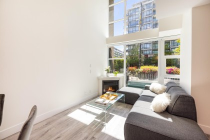 Photo 7 at TH8 - 168 E Esplanade Avenue, Lower Lonsdale, North Vancouver