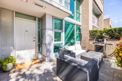 Photo 4 at TH8 - 168 E Esplanade Avenue, Lower Lonsdale, North Vancouver