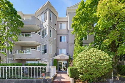 Photo 22 at 206 - 245 St. Davids Avenue, Lower Lonsdale, North Vancouver