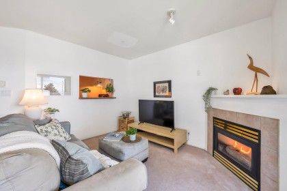 Photo 3 at 206 - 245 St. Davids Avenue, Lower Lonsdale, North Vancouver