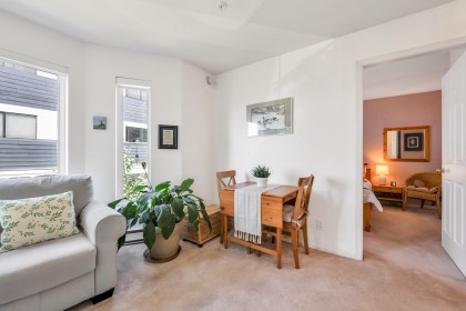 Photo 5 at 206 - 245 St. Davids Avenue, Lower Lonsdale, North Vancouver