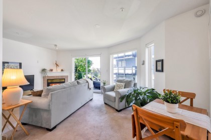 Photo 8 at 206 - 245 St. Davids Avenue, Lower Lonsdale, North Vancouver
