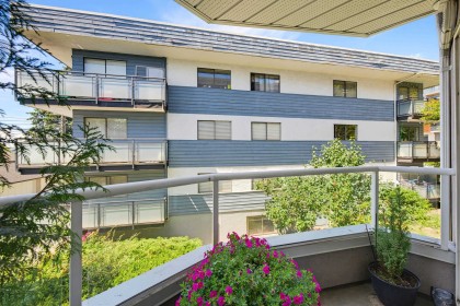 Photo 21 at 206 - 245 St. Davids Avenue, Lower Lonsdale, North Vancouver