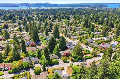 Photo 12 at 3922 Sunnycrest Drive, Forest Hills NV, North Vancouver