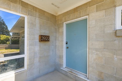 Photo 7 at 3922 Sunnycrest Drive, Forest Hills NV, North Vancouver