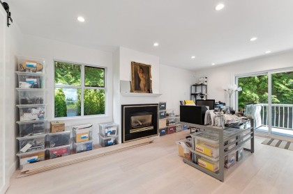 Photo 12 at 1725 Rosebery Avenue, Queens, West Vancouver