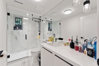 Photo 22 at 1725 Rosebery Avenue, Queens, West Vancouver